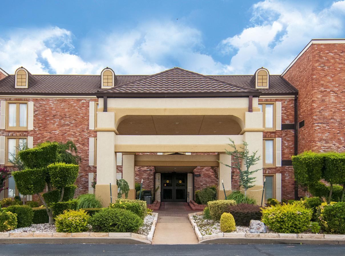 Governors Suites Hotel Oklahoma City Airport Area Buitenkant foto