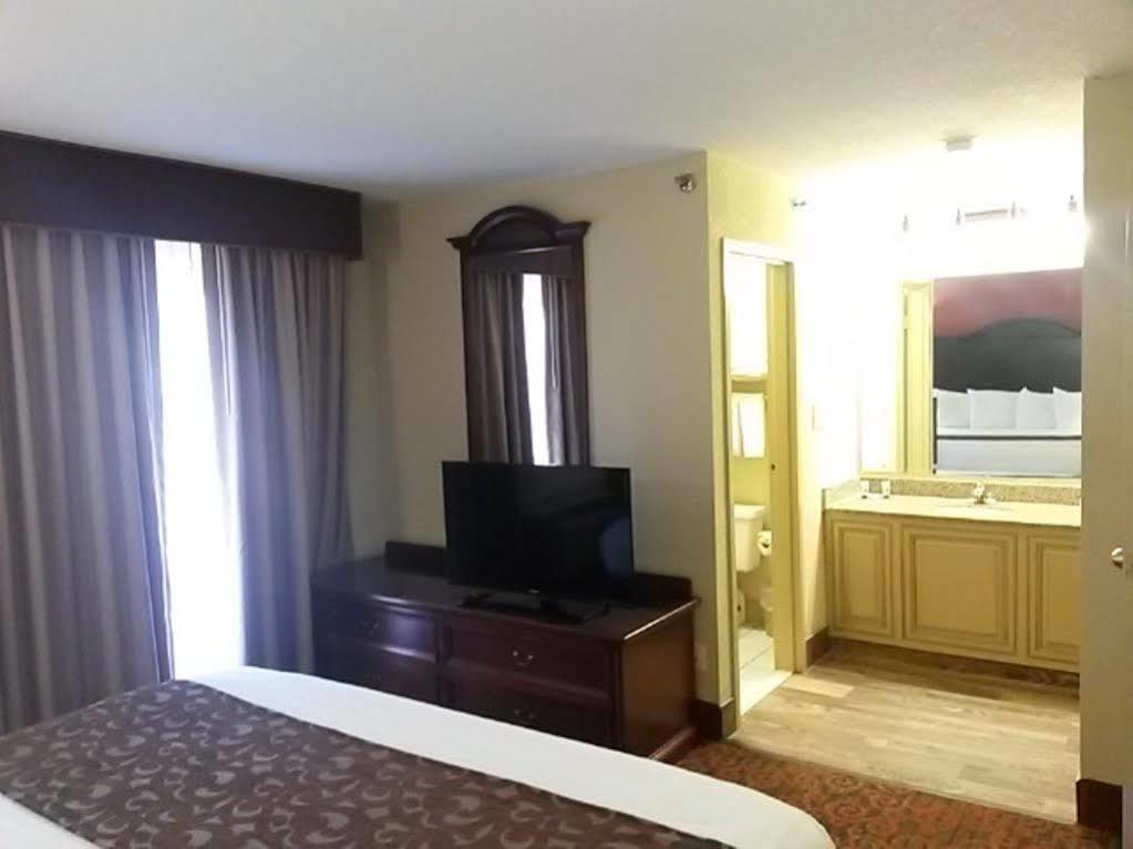 Governors Suites Hotel Oklahoma City Airport Area Buitenkant foto